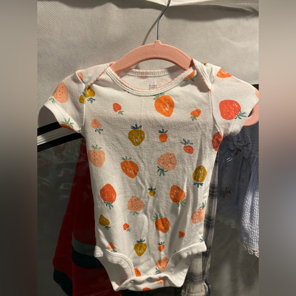 Just One You by Carter’s Infant Girls Strawberries Bodysuit, size 6 months.